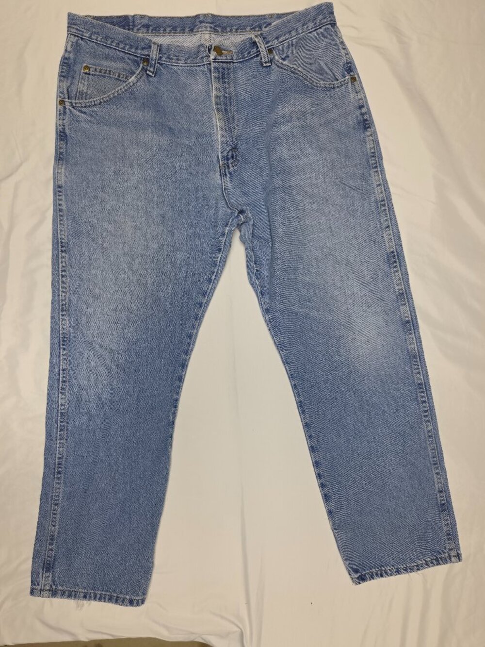 Wrangler Regular Fit Straight Leg Jeans Light Medium Wash Men's 38x29